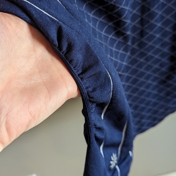 Athleta Finish Fast Navy Racerback Tank size M - Picture 3 of 6